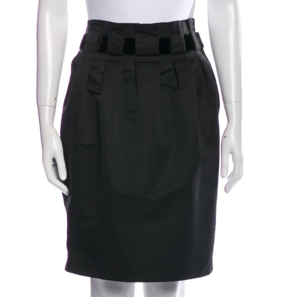 St. John SoCa Paper Bag Black Tulip Skirt Velvet Trim Pockets